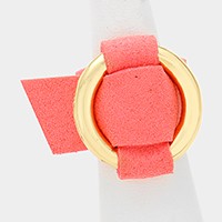 Metal hoop buckle faux suede ring