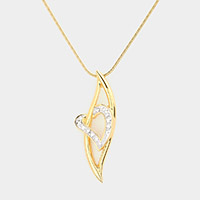 Crystal heart pendant necklace