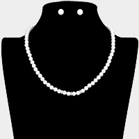 Triple Rhinestone Ring Pointed Pearl Necklace