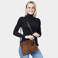 LEOPARD PRINT CROSSBODY / CLUTCH BAG