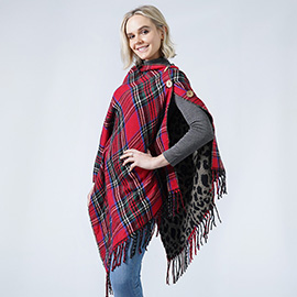 Reversible Leopard Plaid Check Patterned Tassel Poncho