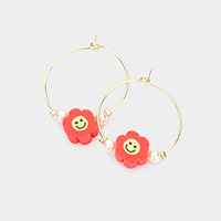 Pearl Smile Flower Accented Metal Hoop Earrings