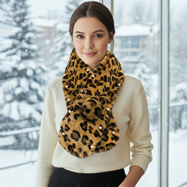 Pearl Embellished Leopard Patterned Faux Fur Pom Pom Pull Through Scarf