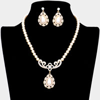 Rhinestone Embellished Quatrefoil Teardrop Pearl Accented Necklace