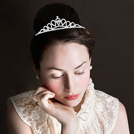 Round Stone Accented Princess Tiara