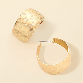 Heart Patterned Bold Metal Hoop Earrings