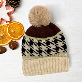 Houndstooth Patterned Pom Pom Beanie Hat