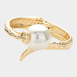 Oversized Pearl Pointed Textured Metal Hinged Bracelet