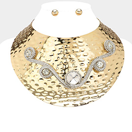 Round Stone Pointed Abstract Mesh Metal Accented Hammered Metal Plate Statement Necklace
