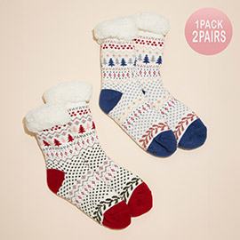 2Pairs - Fuzzy Sherpa Cuff Christmas Pattern Socks