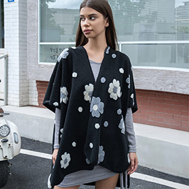 Fleece Flower Detailed Kimono Poncho