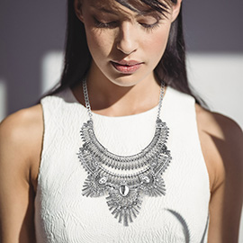 Rhinestone Cluster Embellished Statement Necklace