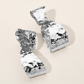 Folded Hammered Metal Loop Link Earrings