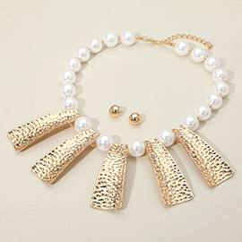 Hammered Metal Bar Chunky Pearl Beaded Statement Necklace