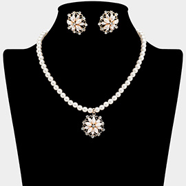 Pearl Flower Rhinestone Pendant Necklace