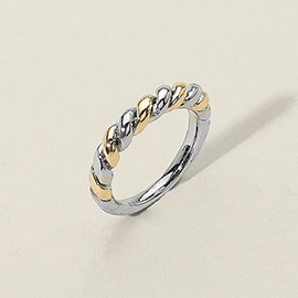Two Tone Metal Twist Ring