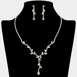 Sprout Detailed Rhinestone Necklace