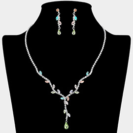 Sprout Detailed Rhinestone Necklace