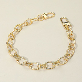 Twisted Metal Oval Link Chain Bag Charm