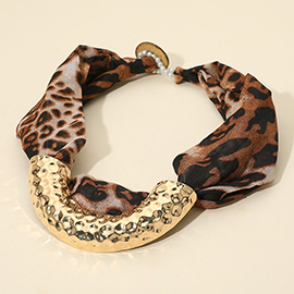 Hammered Chunky Metal Accent Leopard Print Fabric Wrap Necklace