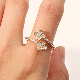 Stone Paved Quatrefoil Tip Adjustable Ring