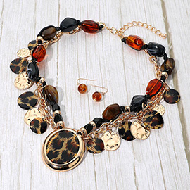 Bold Patterned Resin Oval Pendant Accent Layered Charm Station Pebble Beaded Statement Necklace