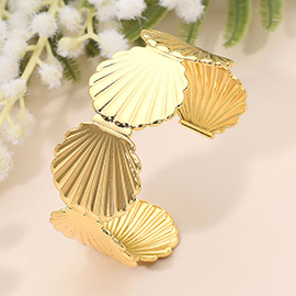 SECRET BOX_Stainless Steel Textured Shell Link Cuff Bracelet