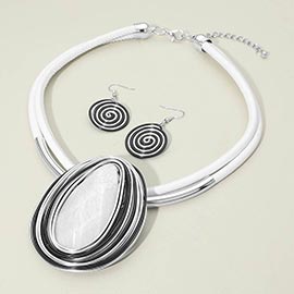 Bold Teardrop Stone Accent Spiral Wire Decor Layered Faux Leather Statement Necklace