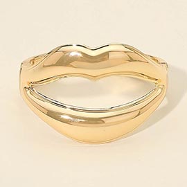 Sculpted Metal Lip Hinged Bangle Bracelet