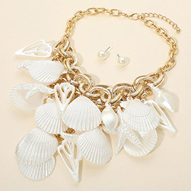 Bold Shell Starfish Charm Embellished Statement Necklace