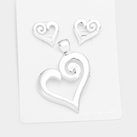 Metal Heart Pendant Set