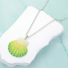 Shell Colored Metal Pendant Necklace