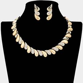 Oblique Rhinestone Pave Teardrop Detail Collar Necklace