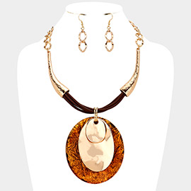 Oval Resin Metal Stacking Pendant Faux Leather Statement Necklace