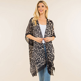 Lightweight Bold Abstract Print Kimono Poncho