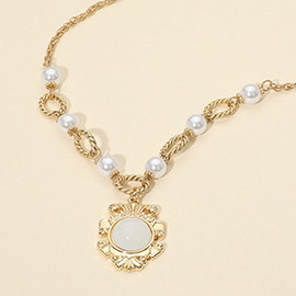 Vintage Medallion Pearl Necklace
